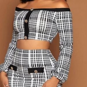 FREE Crop Top 🖤 Houndstooth NWT